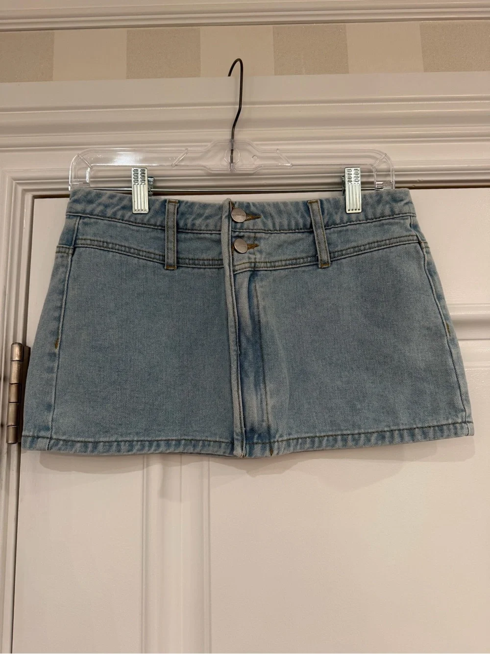 superdown zippered front